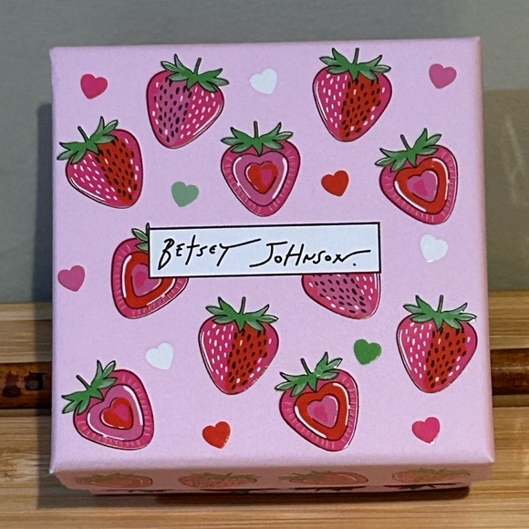 BETSEY JOHNSON Fuchsia Garden Glam Crystal Dragonfly Stud Earrings - Picture 5 of 8